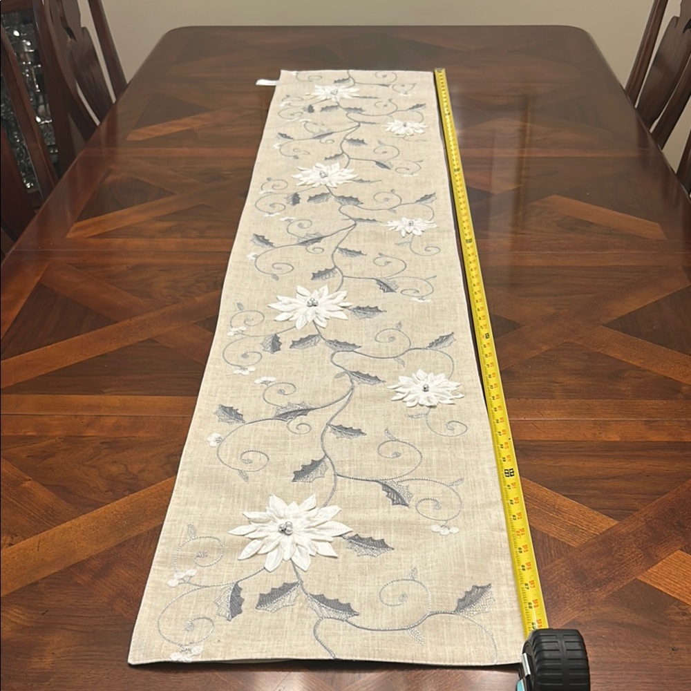 Chic Floral Embroidered Table Runner